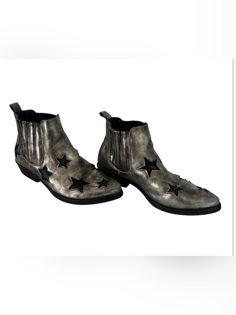 Seven7 Silver Metallic Star Accent Men’s Chukka Boots
